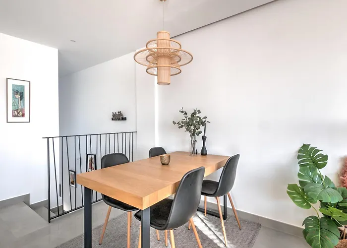 Deluxe House With Roof Terrace And Pool Vila *